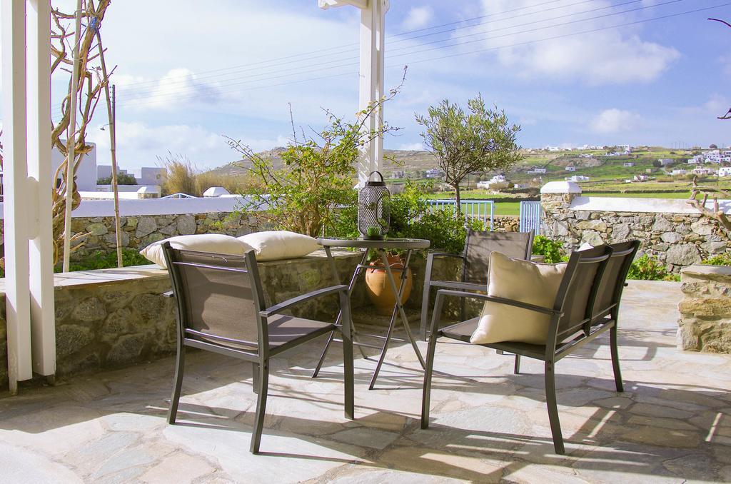 Relaxing Mykonos